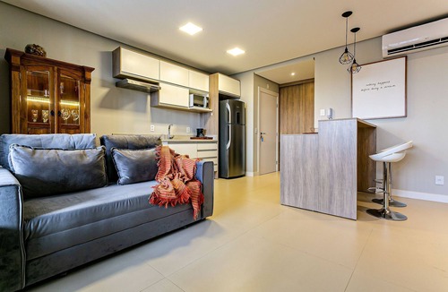 Centro Apartment | 450m Shopping | Dining | Pool #CA25