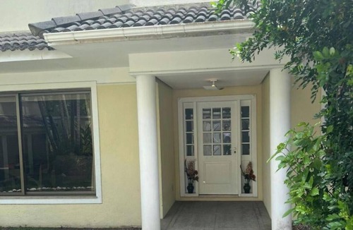 Barra da Tijuca House | 590 m² mansion in the most prestigious area of ​Barra da Tijuca - 12-minute walk to the beach.