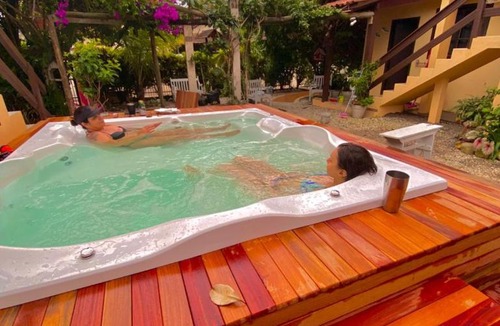 Bombas Apartment | 7 - Apartamento com jacuzzi para até 05 pessoas em Bombas