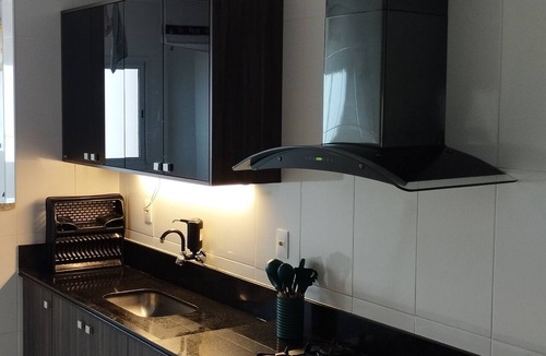 Vila Assuncao Apartment | 80m² apartment with 2 bedrooms, 1 minute from the beach, balcony with barbecue, Wi-Fi.