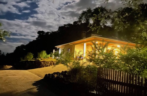 Bento Goncalves Cottage | A cozy retreat in the Vale dos Vinhedos (Valley of the Vineyards).