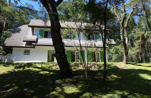 Monte Verde Ski Chalet | A peaceful corner in the mountains for couples or families.
