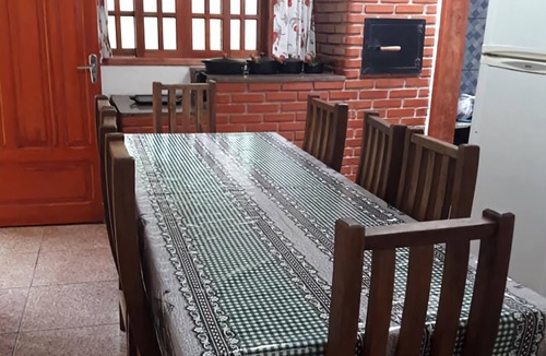Ibiuna House | A warm and spacious place, just like Grandma's house.