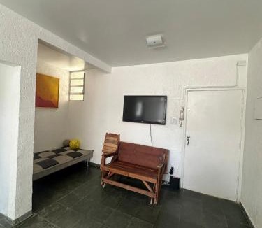Jardim Tejereba Apartment | Aconchego a 200m da Praia da Enseada - Ótima localização