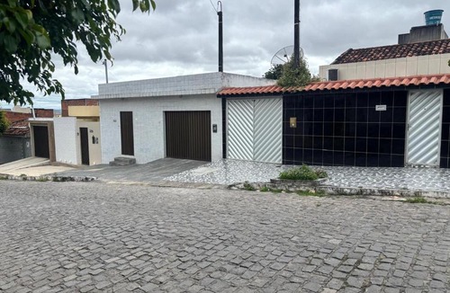 Caruaru House | AconchegoBom