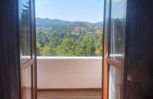 Vila Inglesa House | Amazing view just a 10-minute walk from Capivari!