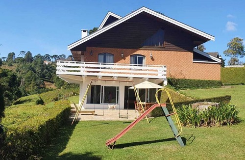 Vila Inglesa House | Amazing view just a 10-minute walk from Capivari!