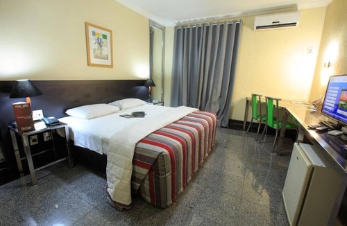 Adrianopolis Hotel | Amazon Gateway Stay | 6.8 mi to Parque das Tribos | Onsite Pool Access