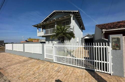 Meia Praia House | Ampla casa com 5 quartos e vista para o mar