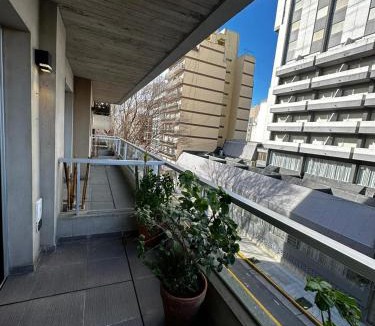 La Perla Apartment | Amplio DOS ambientes con balcón a 250 mts del mar