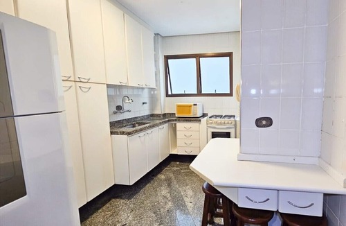 Pitangueiras Apartment | Amplo Apto a 400m da Praia de Pitangueiras