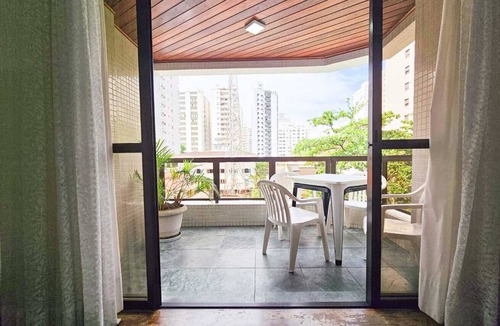 Pitangueiras Apartment | Amplo Apto a 400m da Praia de Pitangueiras