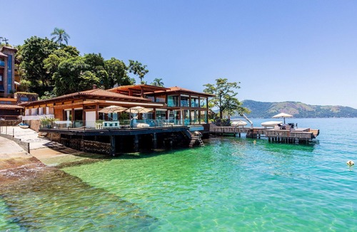 Mombaca Villa | Ang064 - Luxury oceanfront villa in Angra os Reis