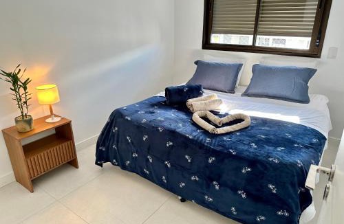 Cachoeira do Bom Jesus Apartment | AP em Condomínio Clube - Uma quadra do mar