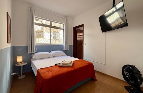 Vicosa Apartment | Apartamento central com suíte e 3 Smart TVs 43 pol - UFV a 1 km