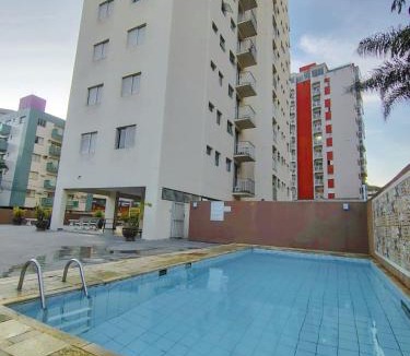 Vila Julia Apartment | Apartamento com Piscina a 9 Minutos a Pé da Praia!
