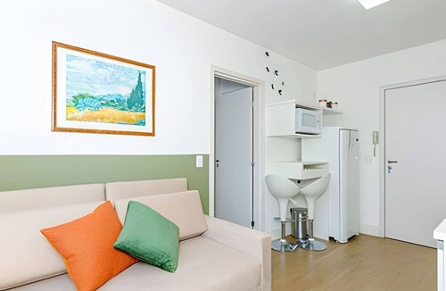 Reboucas Apartment | Apartamento completo na Av. Iguaçu — garagem, rooftop e localização estratégica