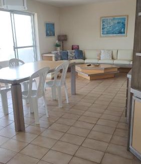 Matinhos Apartment | Apartamento de frente pra Praia Mansa Caiobá