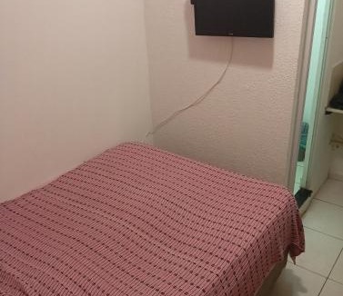 Furnas Apartment | Apartamento Kitnet 6 no Tremembé Quarto Banheiro Cozinha compacta
