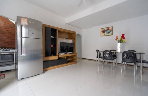 Rio das Ostras Apartment | Apartamento Pet Friendly a 300 m da Praia do Trevo