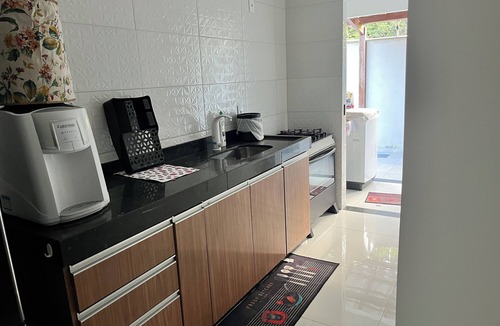 Taperapua Beach Apartment | Apartment 13, a 6-minute walk from Taperapuan beach.