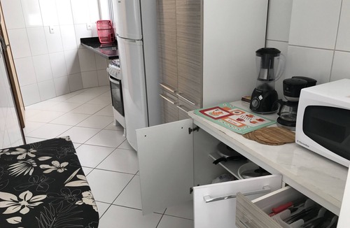 Praia do Morro Apartment | Apartment 702A, balcony facing Avenida Beira Mar 988, Praia do Morro, 3 bedrooms, 3 bathrooms, 2 parking spaces.