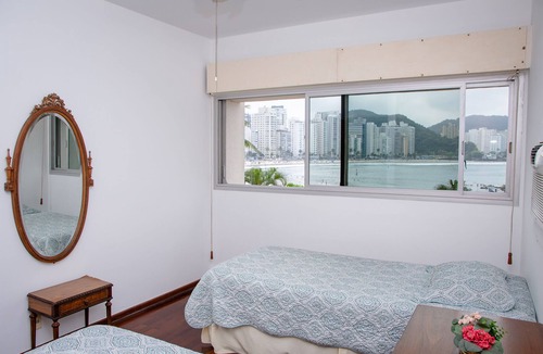 Asturias Apartment | Apartment Guaruja /Asturias Total front of the house 4 quarts 3 bath /TvCabo Wif /serv.