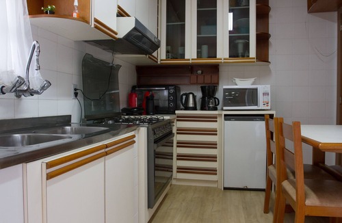 Vila Suica Apartment | Apartment on Hortência Avenue, 3 bedrooms.