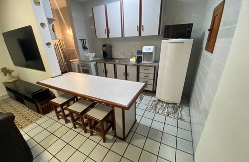 Praia Grande Apartment | Ape 27 50m Praia Grande Ubatuba 2 Wed 2 bath Air Conditioning in the living room