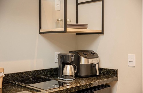 Anita Garibaldi Apartment | Apez Smart Studio