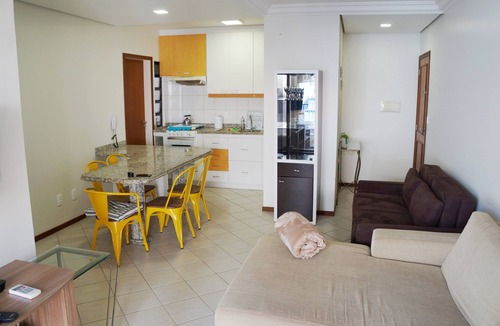 Cachoeira do Bom Jesus Apartment | Apt 02 bedroom, with pool, 150 m. of the sea, check it out!