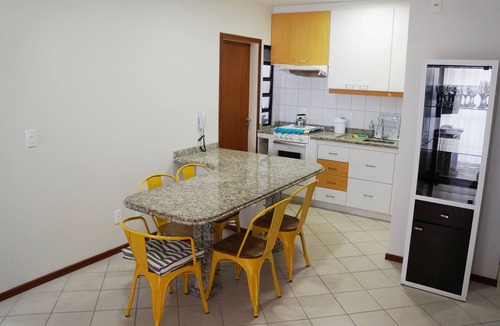 Cachoeira do Bom Jesus Apartment | Apt 02 bedroom, with pool, 150 m. of the sea, check it out!