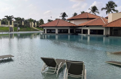 Porto das Dunas Apartment | APT 3 suites: Cond Aquaville - 1 km from Beach Park