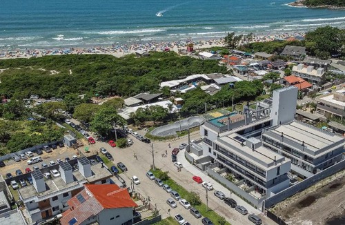 Barra da Lagoa Apartment | Apt Tamar a 50m da praia da Barra by Achei Floripa