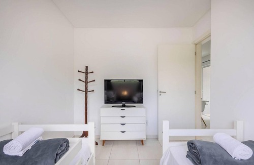 Tabuleiro dos Oliveiras Apartment | Apt w/Barbecue Grill 750m From the Beach Evp0504