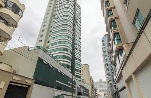 Castelo Branco Apartment | Apt w/BBQ 350m From the Beach Apv0202