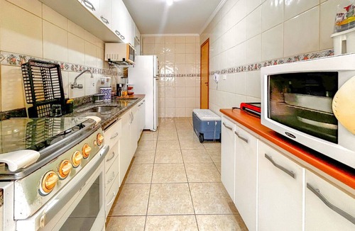Caicara Apartment | Apto com WiFi a 140 metros da Praia do Caiçara/SP