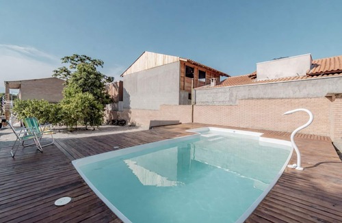 Praia da Armacao do Itapocoroi Apartment | Apto Pet Friendly p/6 Com Piscina e Churrasqueira