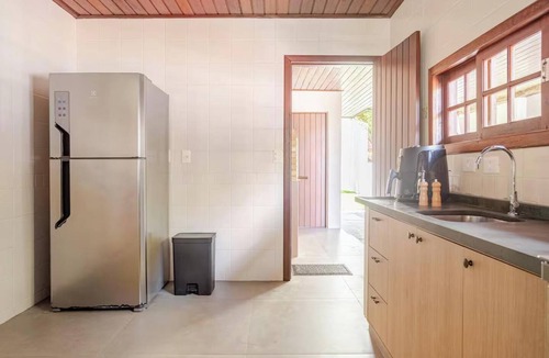 Rio Vermelho Sul House | Authentic Beach House · 3 Bedrooms · 2 Bathrooms · Sleeps 8