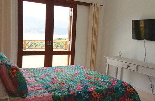 Veloso House | Beach Bungalow Curral Condo Yacamim