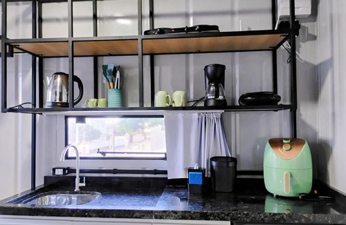 Centro Apartment | Beach Loft Containers n 3 c sacada, ar cond, 200m mar
