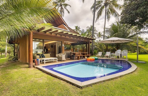 Praia dos Carneiros House | Beachfront Bungalow with Staff in Carneiros