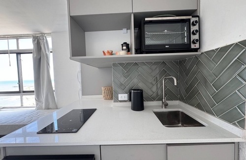 Miramar Apartment | Beachfront Ocean View Apartment