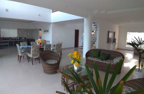 Itapua House | Beachfront property with 4 suites (1 on the ground floor) - 8 km from the airport - AC. It's not a village.