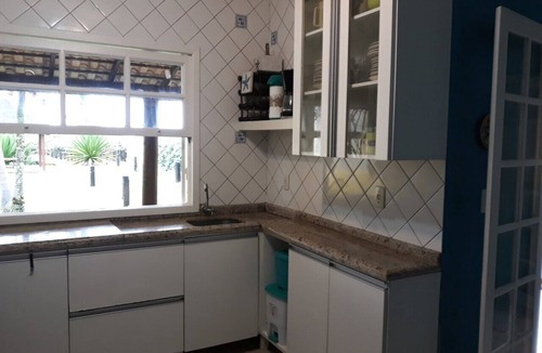 Guaratuba House | Beachfront! Wonderful house with pool and large garden.