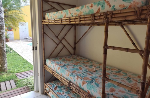 Guaratuba House | Beachfront! Wonderful house with pool and large garden.