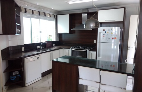 Canto Grande House | Beautiful 4-suite house with pool, 100 meters from Mariscal Beach.
