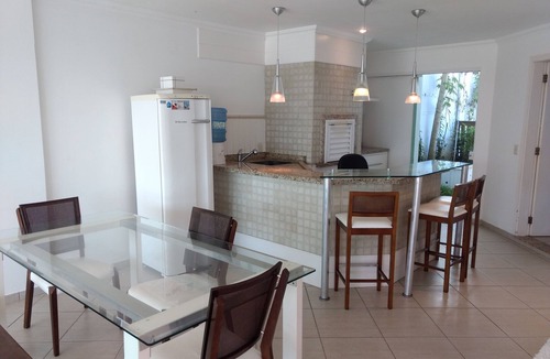 Canto Grande House | Beautiful 4-suite house with pool, 100 meters from Mariscal Beach.