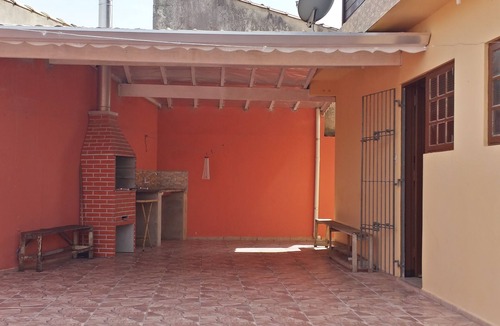 Mongagua House | Beautiful beachfront house for rent in Mongaguá - Facing the beach.