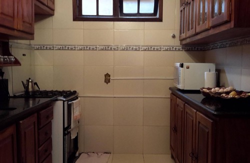 Cotia House | Beautiful country house with 3 suites + barbecue area + swimming pool and party hall.